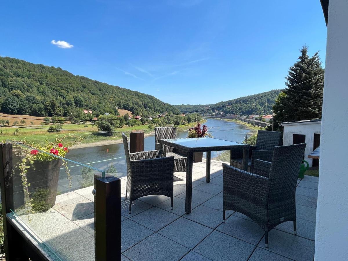 Saechsische-Schweiz-Ferienhaus-Wohnung-2-Mit-Hervorragendem-Panoramablick-Ueber-Das-Elbtal Königstein an der Elbe Eksteriør bilde