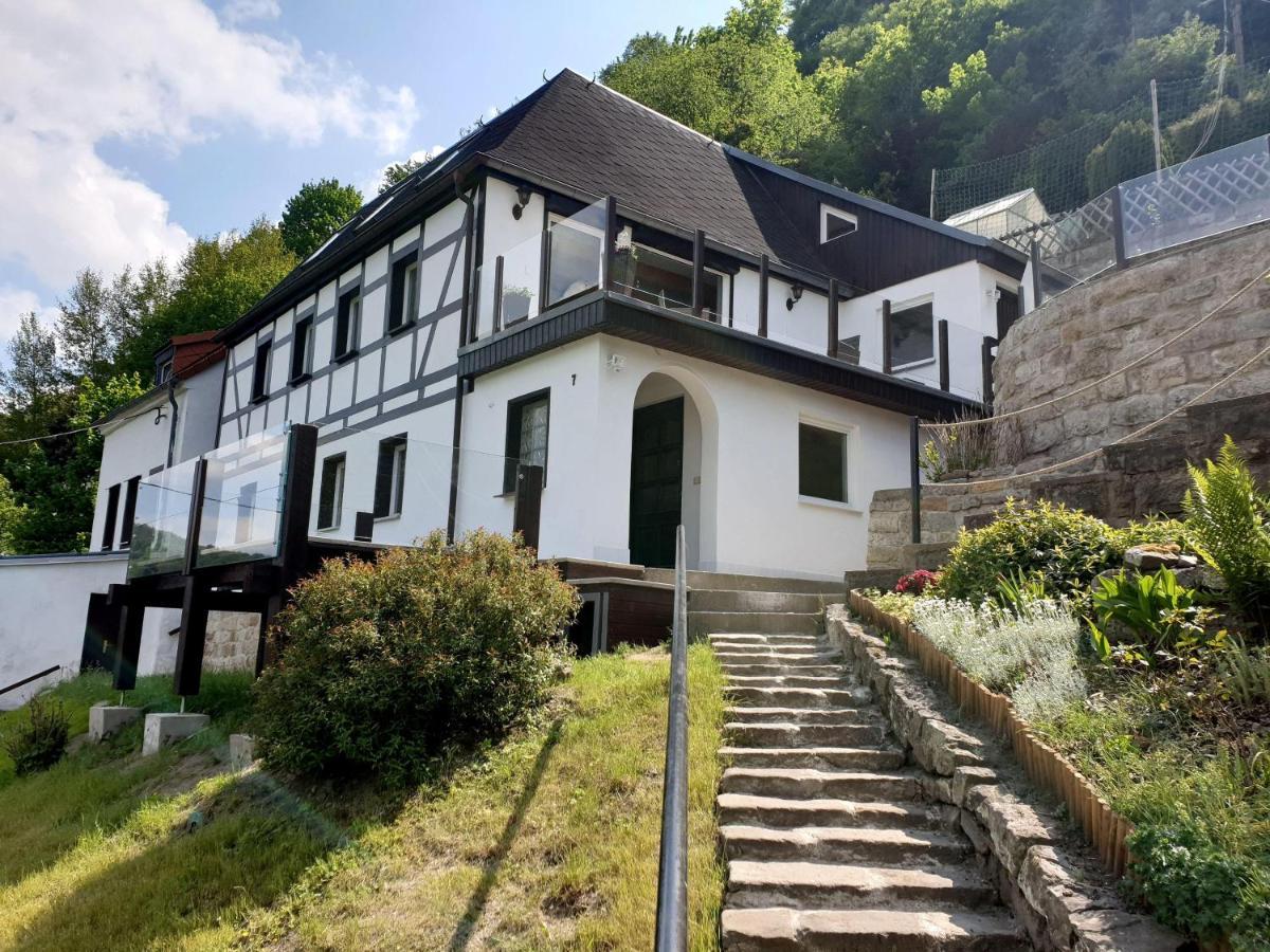 Saechsische-Schweiz-Ferienhaus-Wohnung-2-Mit-Hervorragendem-Panoramablick-Ueber-Das-Elbtal Königstein an der Elbe Eksteriør bilde